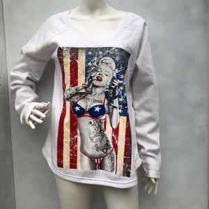 Banana Split Marilyn Monroe White Sweater Size L